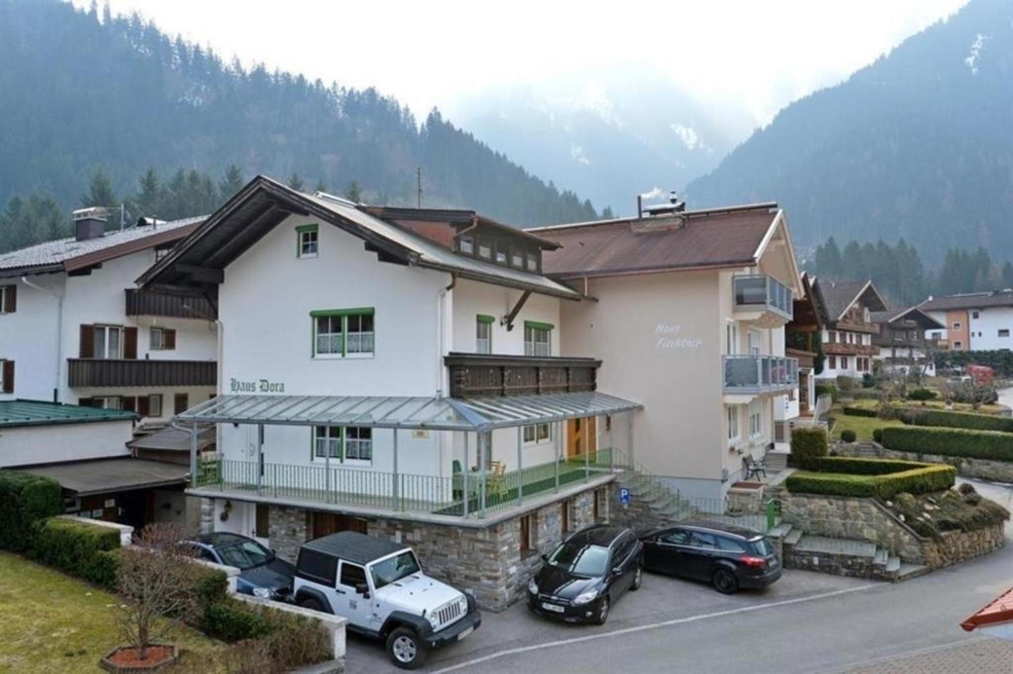 Haus Dora Apartment 1 Filzenkogel Mayrhofen Luaran gambar